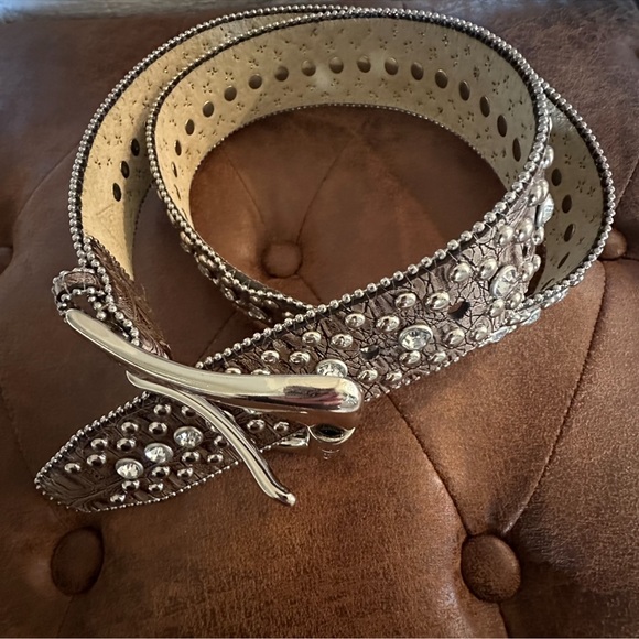 Guess Croc Embossed Belt Embellished with Silver Metal Studs & Crystals - Picture 9 of 12